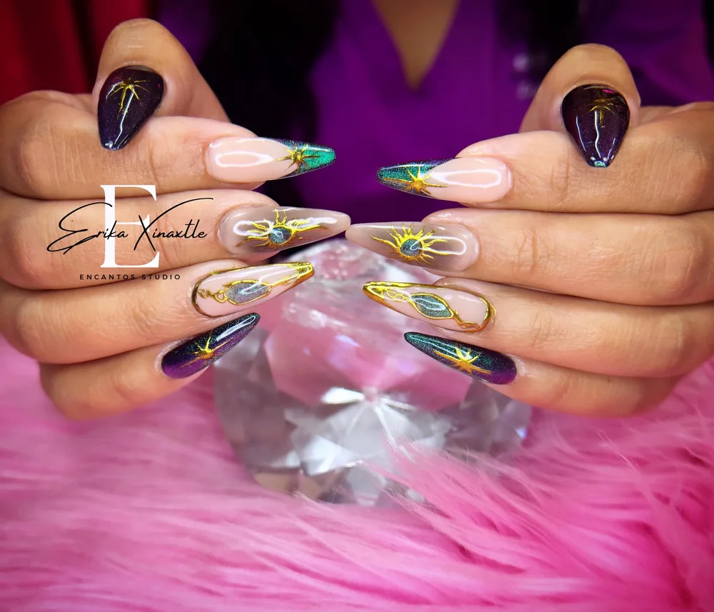 Uñas en Encantos